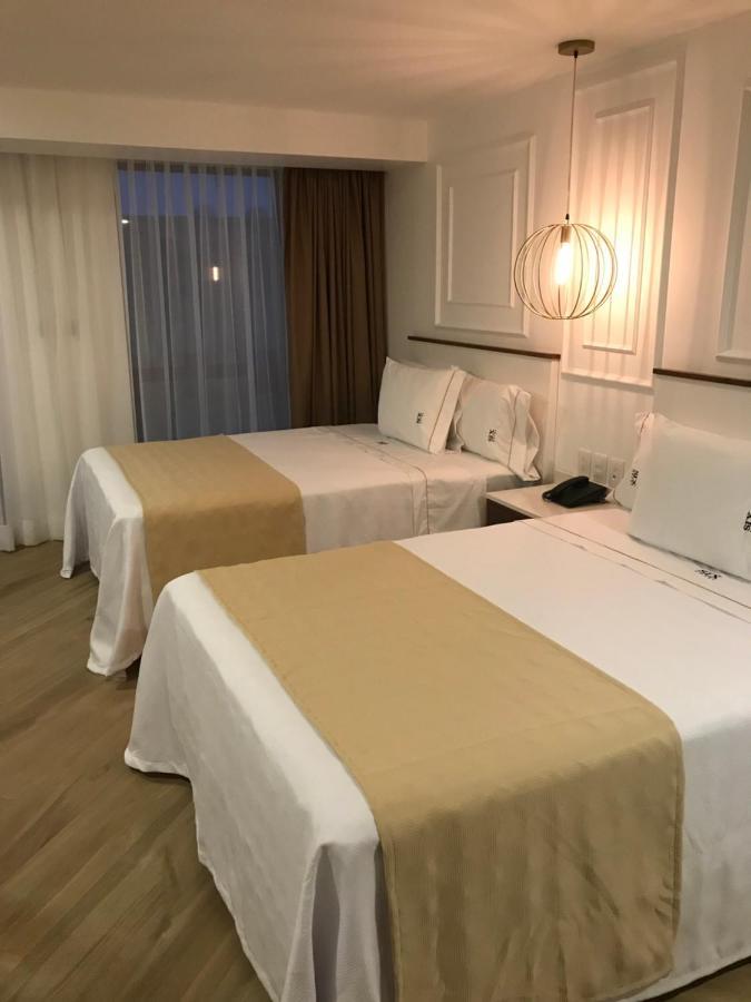 Six Hotel Guadalajara Degollado 외부 사진