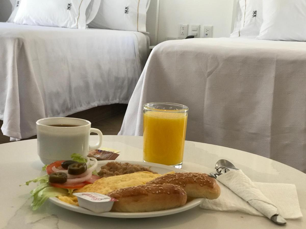 Six Hotel Guadalajara Degollado 외부 사진