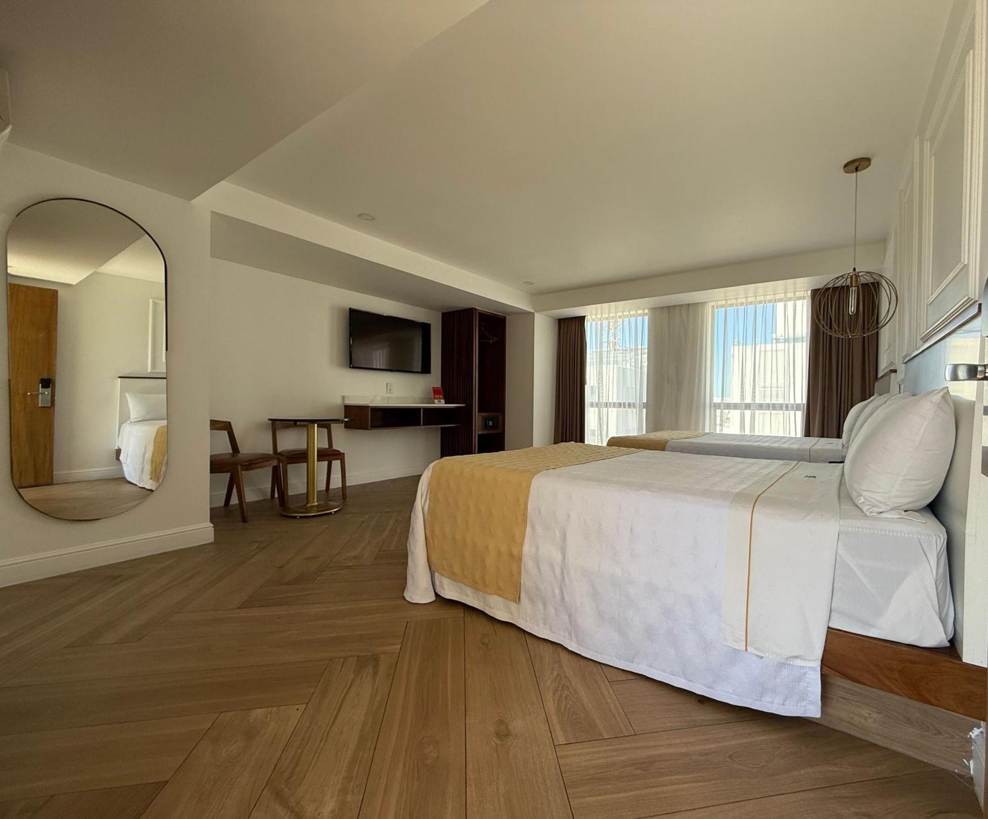 Six Hotel Guadalajara Degollado 외부 사진